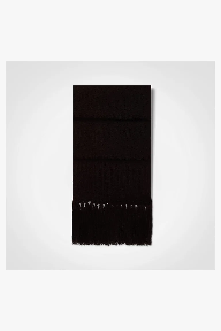 C63s Aspen Scarf — Black